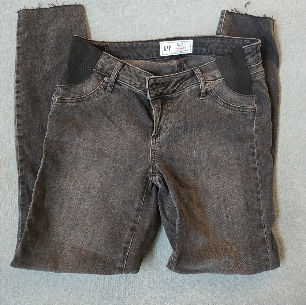 GAP Women's Gray  Maternity Jeans